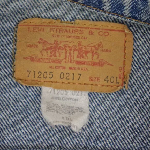 Vintage Levi's 71205-0217 Type 3 USA Made Denim Jacket 40L